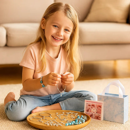 DIY-sett for å lage sjarmarmbånd ⎜ Smykkesett med perler og anheng i gaveeske for jenter